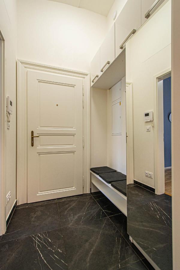 Stylish Apartment In Prague Best Gastronomic Area Ngoại thất bức ảnh